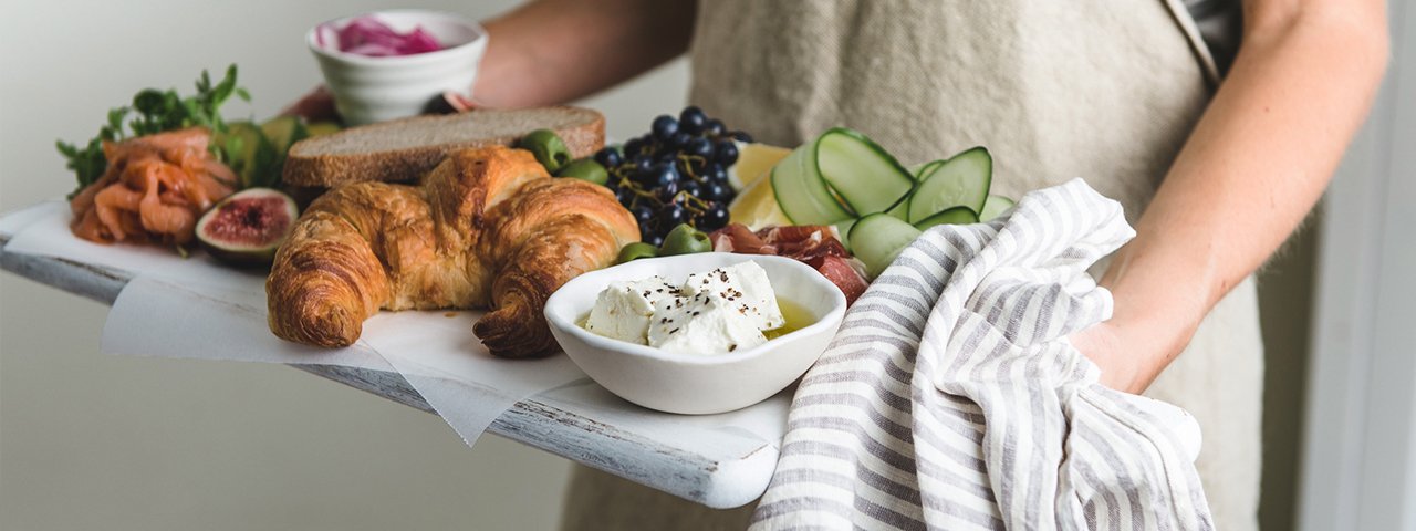 HOW TO | Host a no-cook brunch